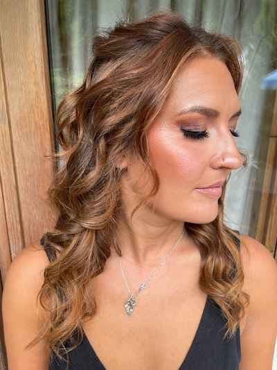 Laureline Beauty Consulting - Make-up Artist, prothésiste ongulaire et conseillère en image